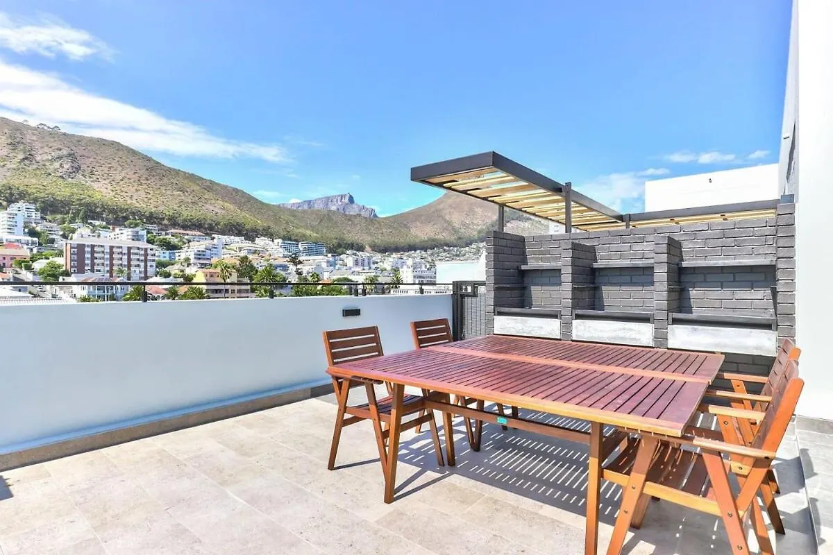 Apartment Secure, Central, Fast Wifi, Perfect Family Retreat Cape Town