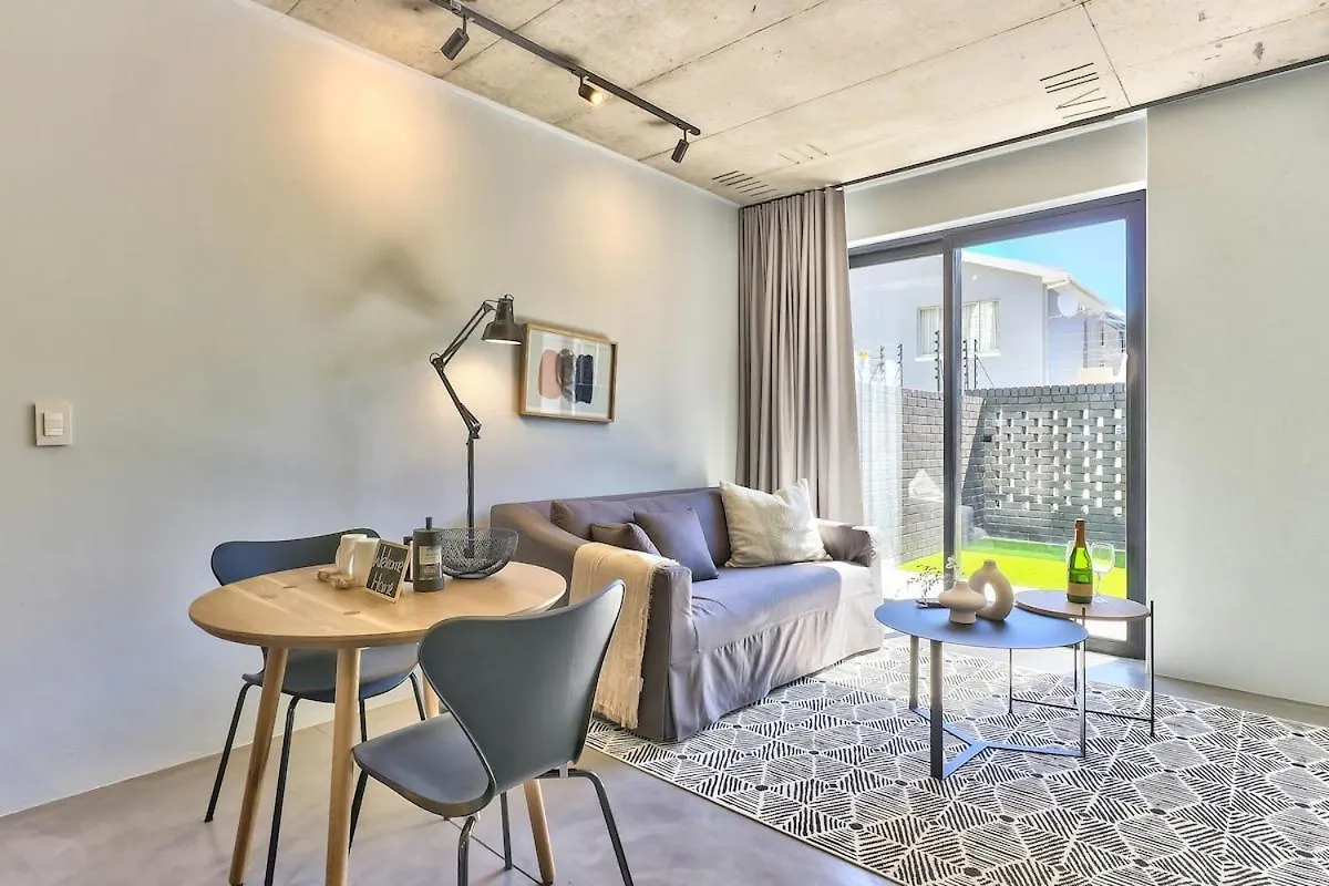 Secure, Central, Fast Wifi, Perfect Family Retreat Cape Town